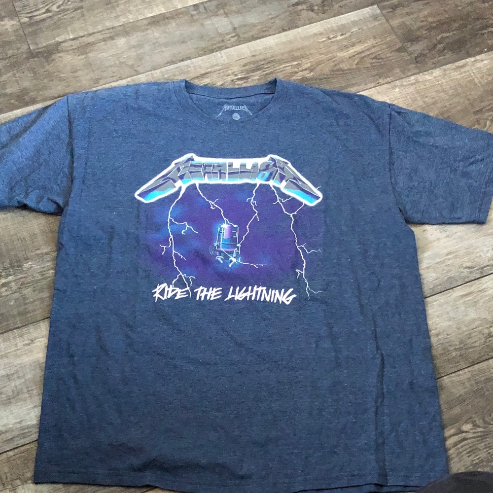 Metallica Blue Graphic Tee - Ride the Lightning